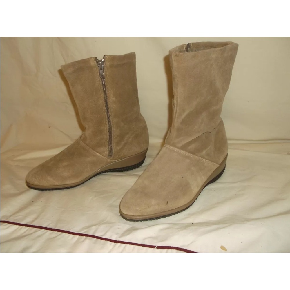 Defrosters Kaufman Shear Lined Tan Suede High Ankle Zip Boots Size 7